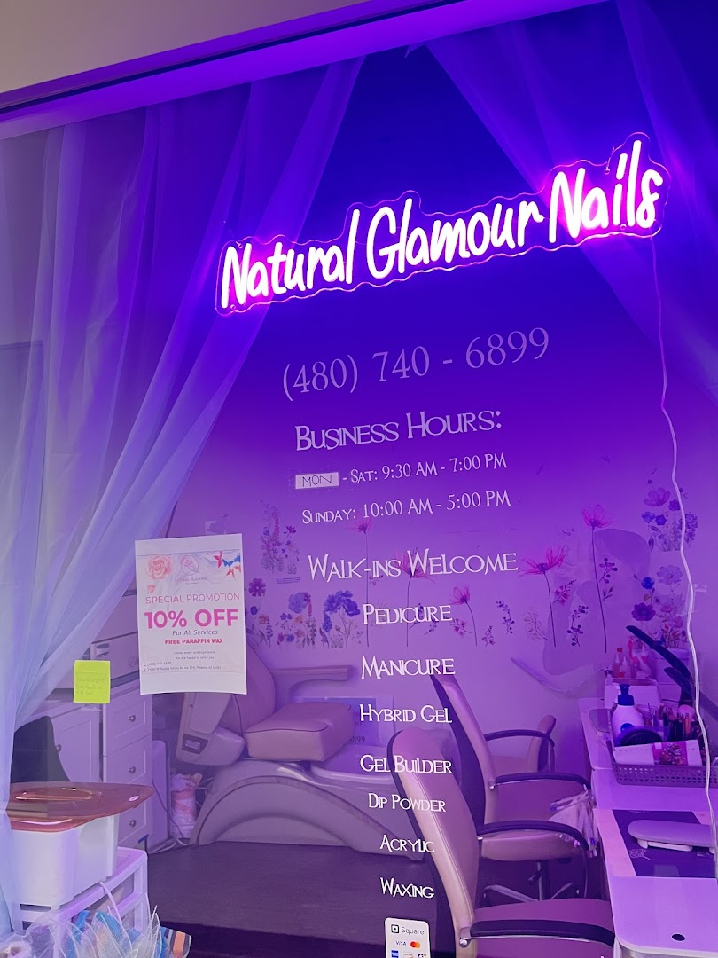 Inside Natural Glamour Nails